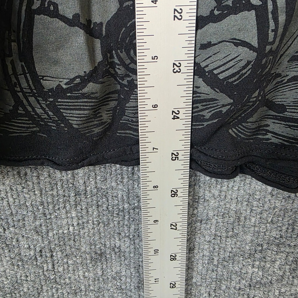 Disney Cruise Womens XL Black Pirates of the Carribean Skull Ship T Shirt Tee - Picture 6 of 9